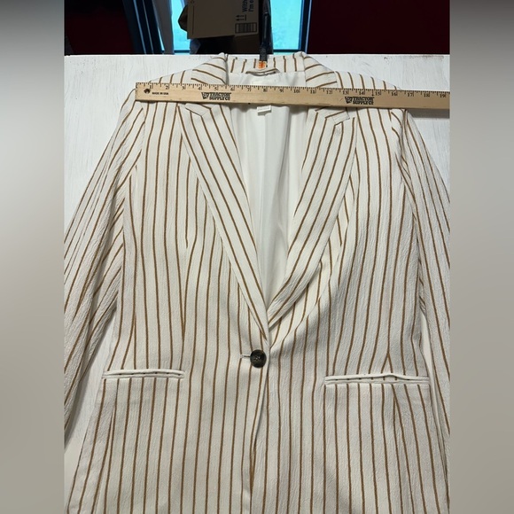 H&M Women’s Blazer US 6 | Beige White Pinstripe | Longline One-Button - Picture 6 of 9